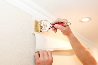 Pose de papier peint à Melve — revêtements muraux et toiles de verre
